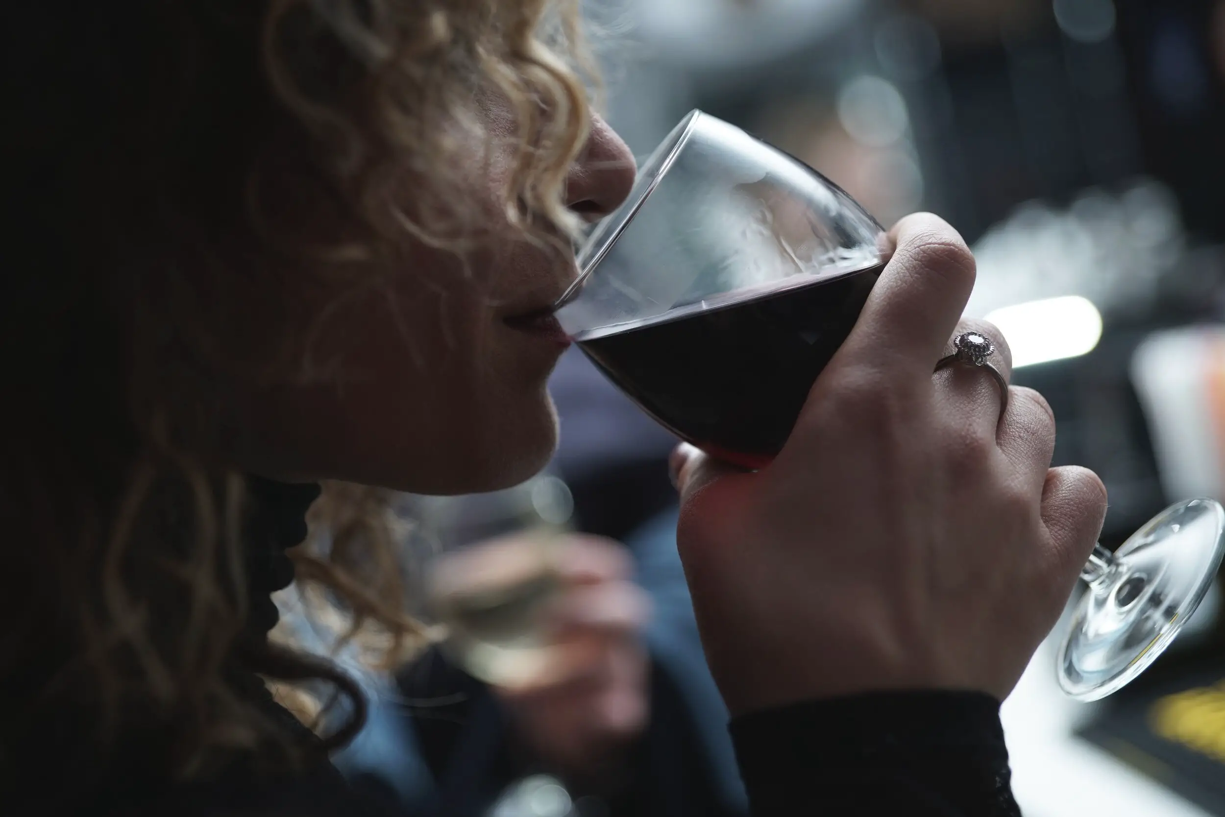 red wine drinking - pinot versus sangiovese