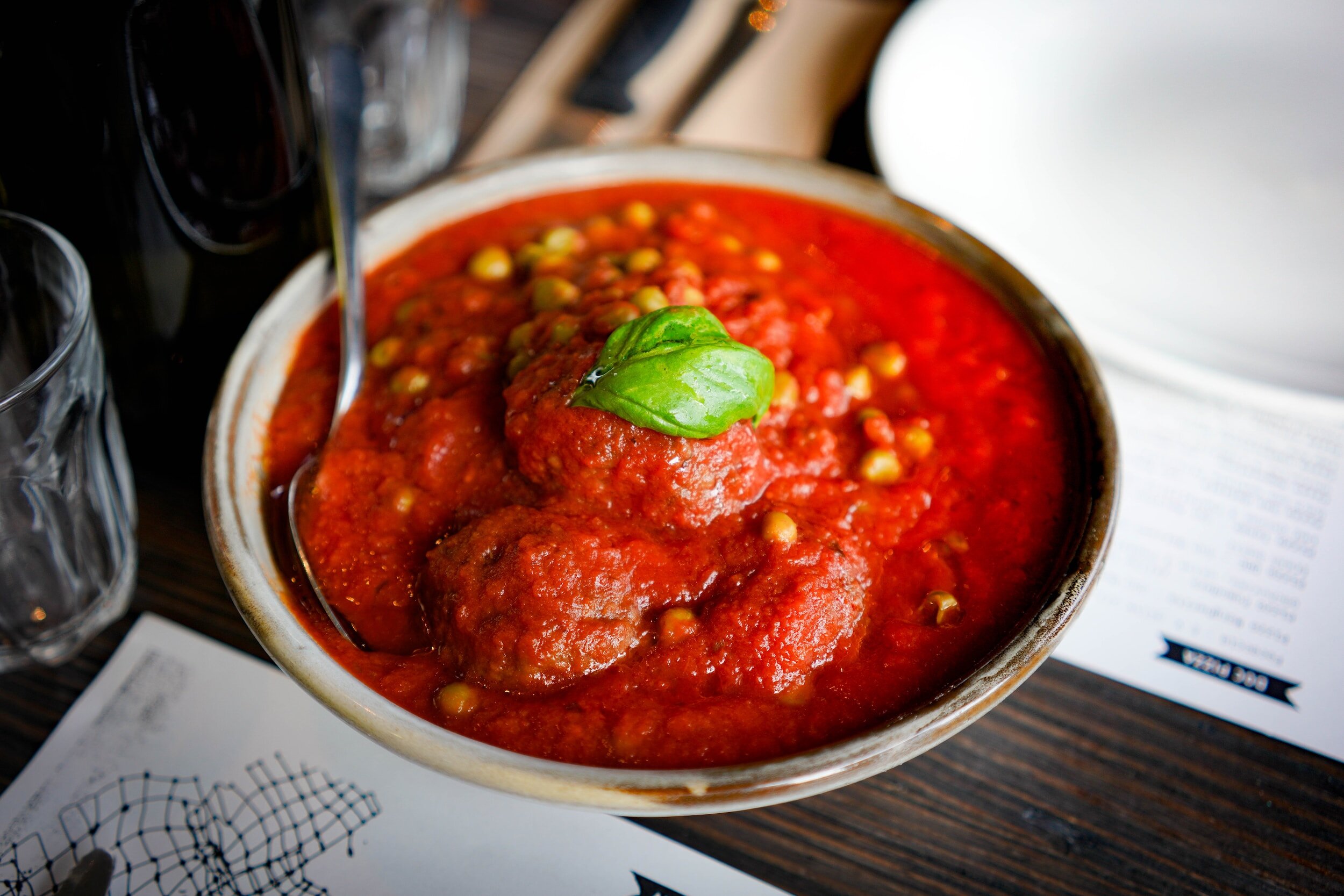 tempranillo food pairing - meatballs