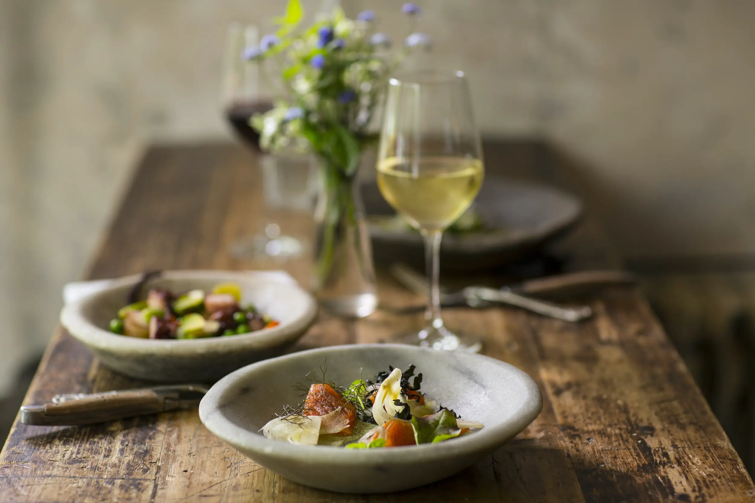 what's the difference between riesling and chenin blanc - white wine and salad