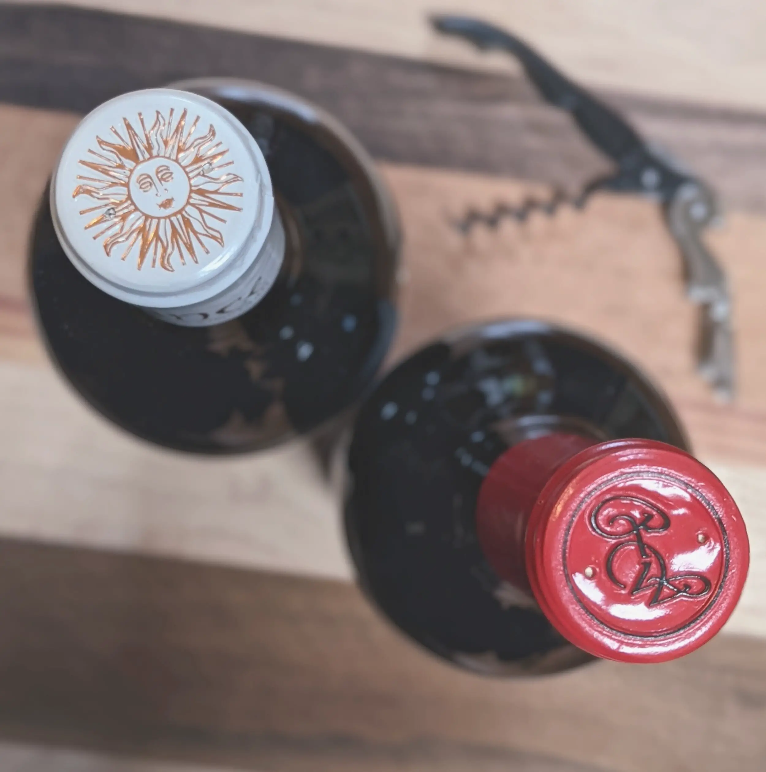 what goes into wine bottle price - closures - wine caps