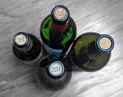 vintage wine cork - wine label term