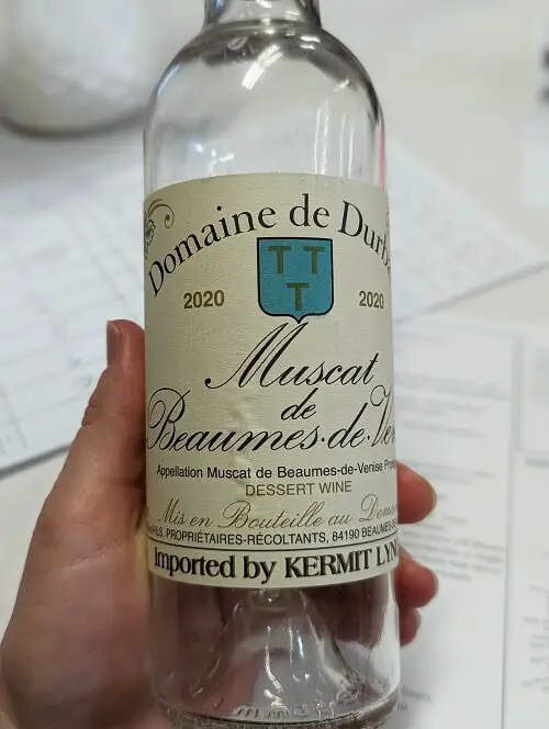 muscat de beaumes de venise  bottle - what does vin doux naturel taste like