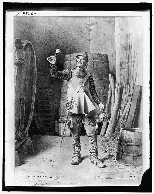 how is sherry made - knight holding wine glass