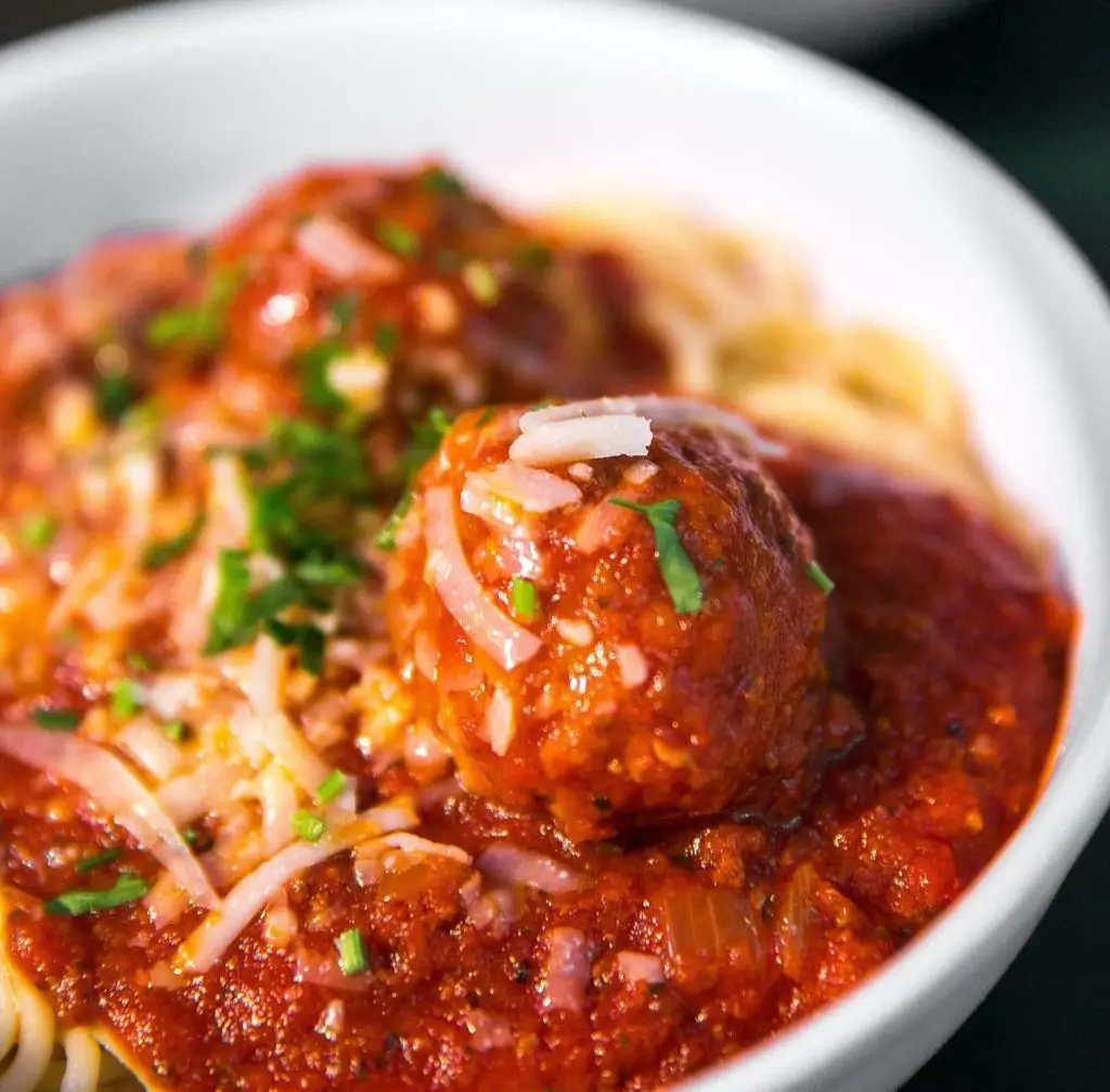 spaghetti meatball - chewy red wines