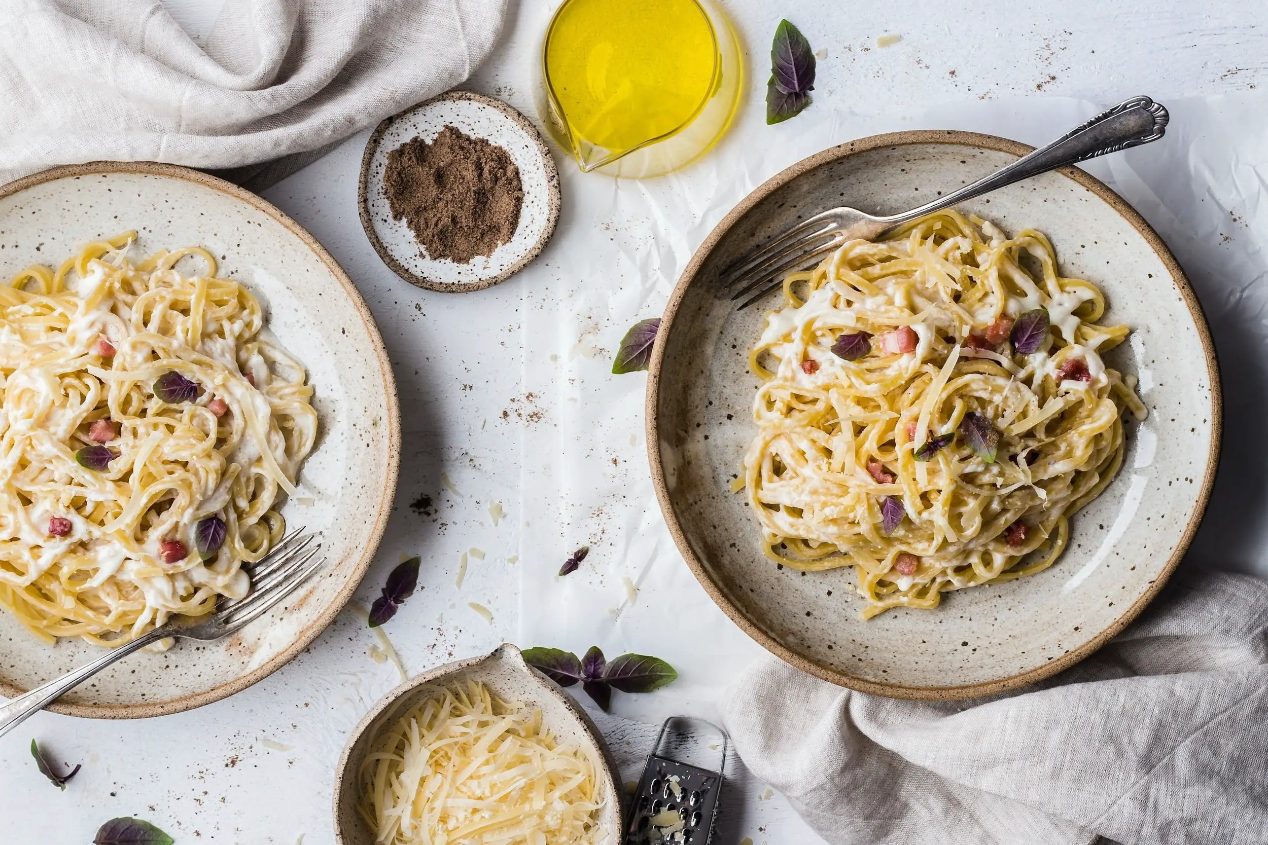 cream pasta - merlot and Pinot noir differences