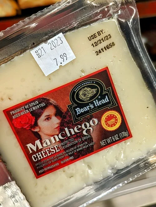 pinotage cheese pairing - manchego cheese