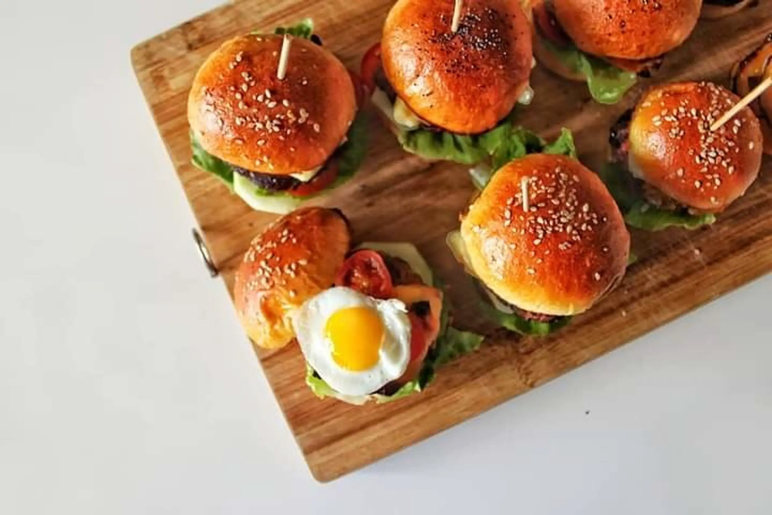 what to pair with red wine tasting - sliders